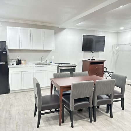 Sunshine Inn & Suites Venice, Florida Venice Gardens Bagian luar foto