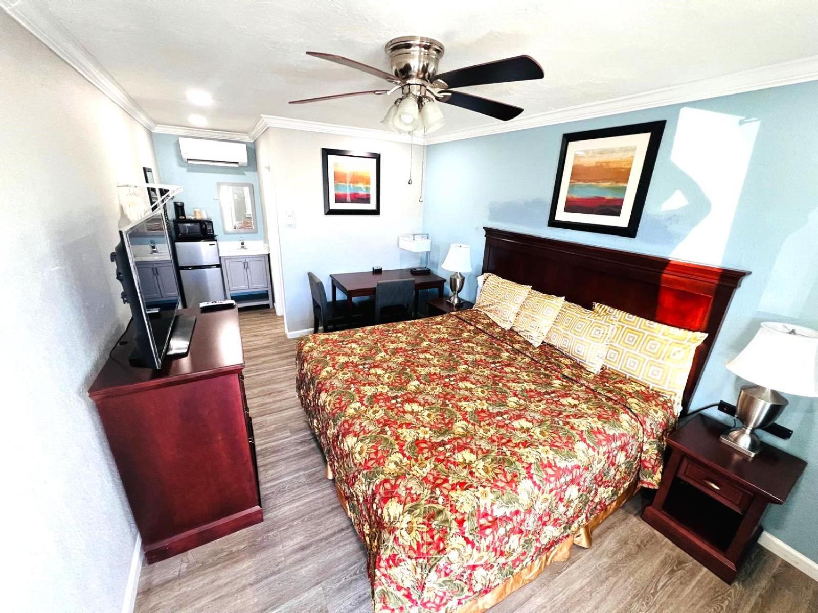 Sunshine Inn & Suites Venice, Florida Venice Gardens Bagian luar foto