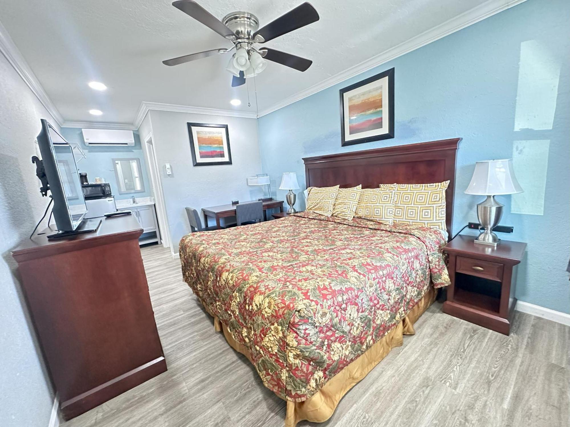 Sunshine Inn & Suites Venice, Florida Venice Gardens Bagian luar foto