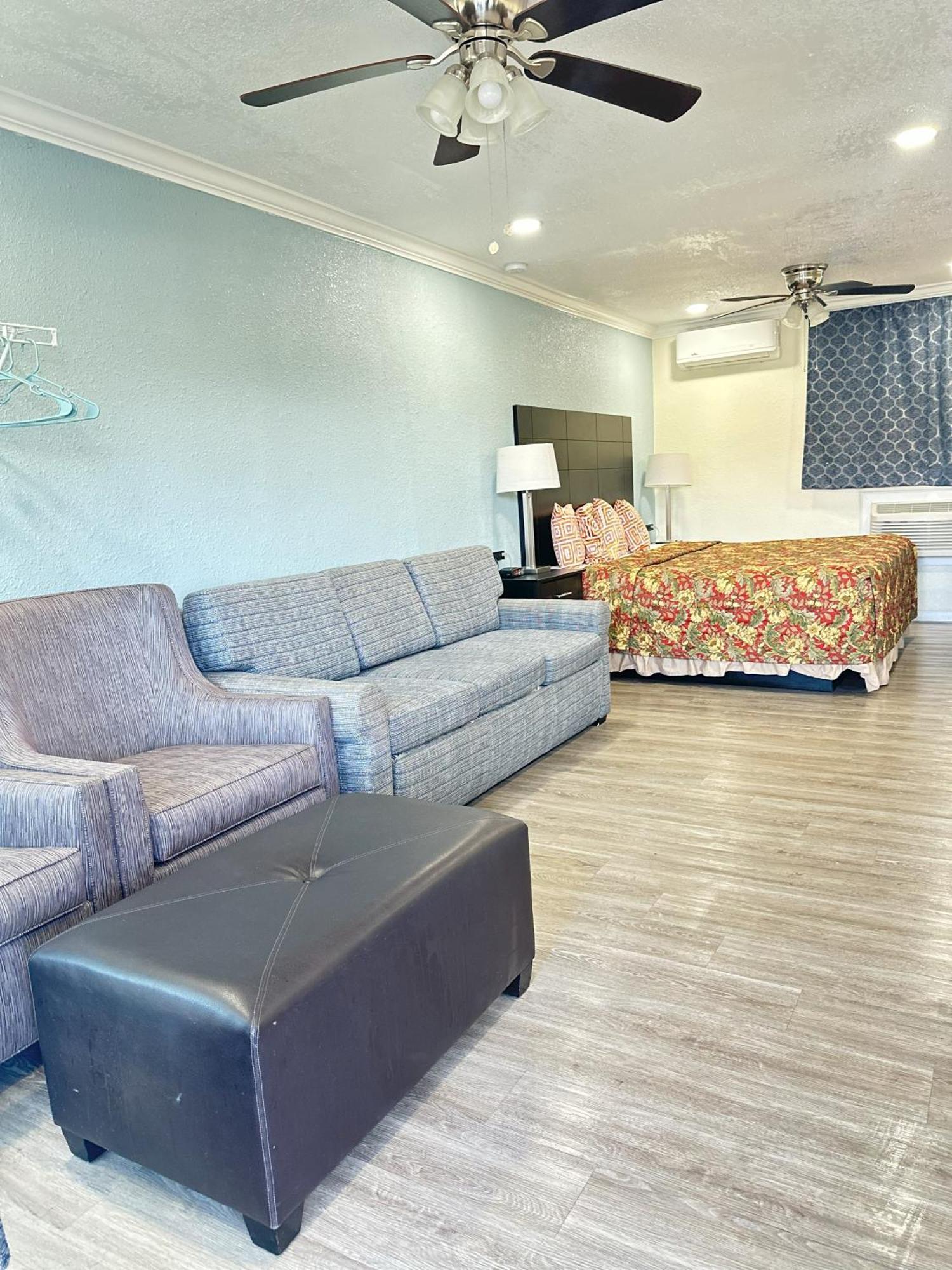 Sunshine Inn & Suites Venice, Florida Venice Gardens Bagian luar foto