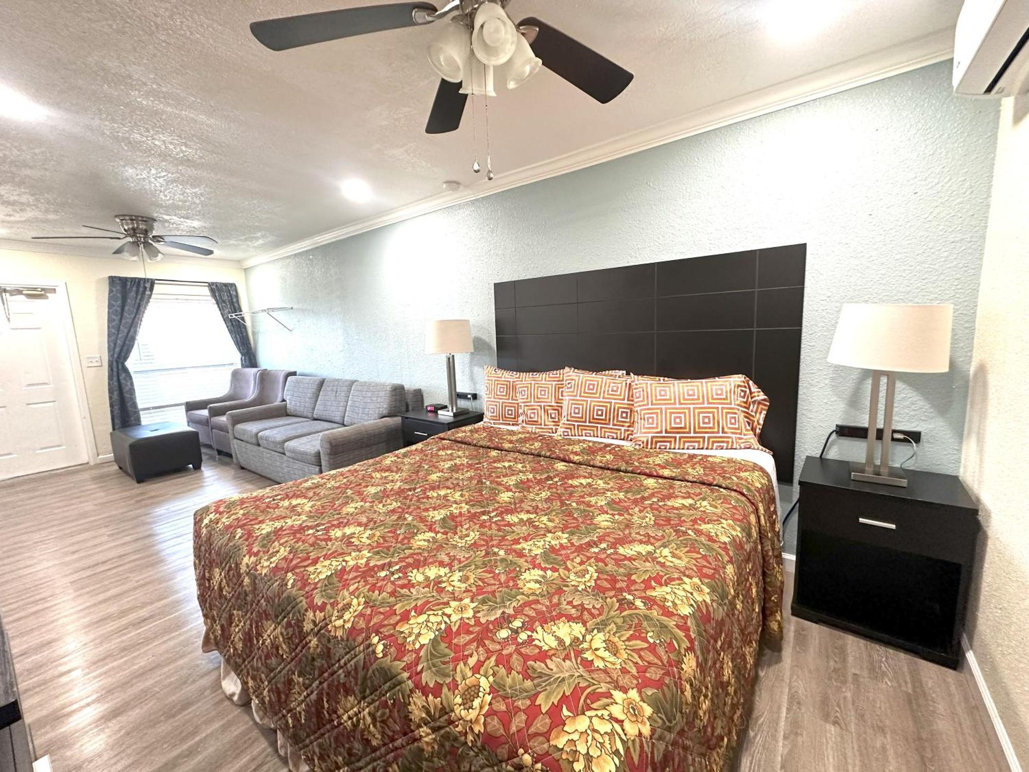 Sunshine Inn & Suites Venice, Florida Venice Gardens Bagian luar foto