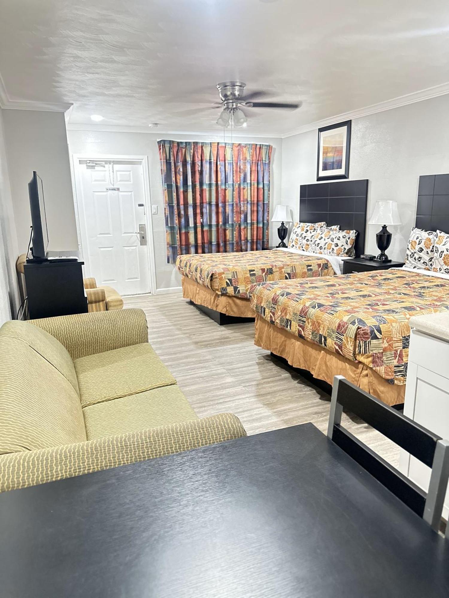 Sunshine Inn & Suites Venice, Florida Venice Gardens Bagian luar foto