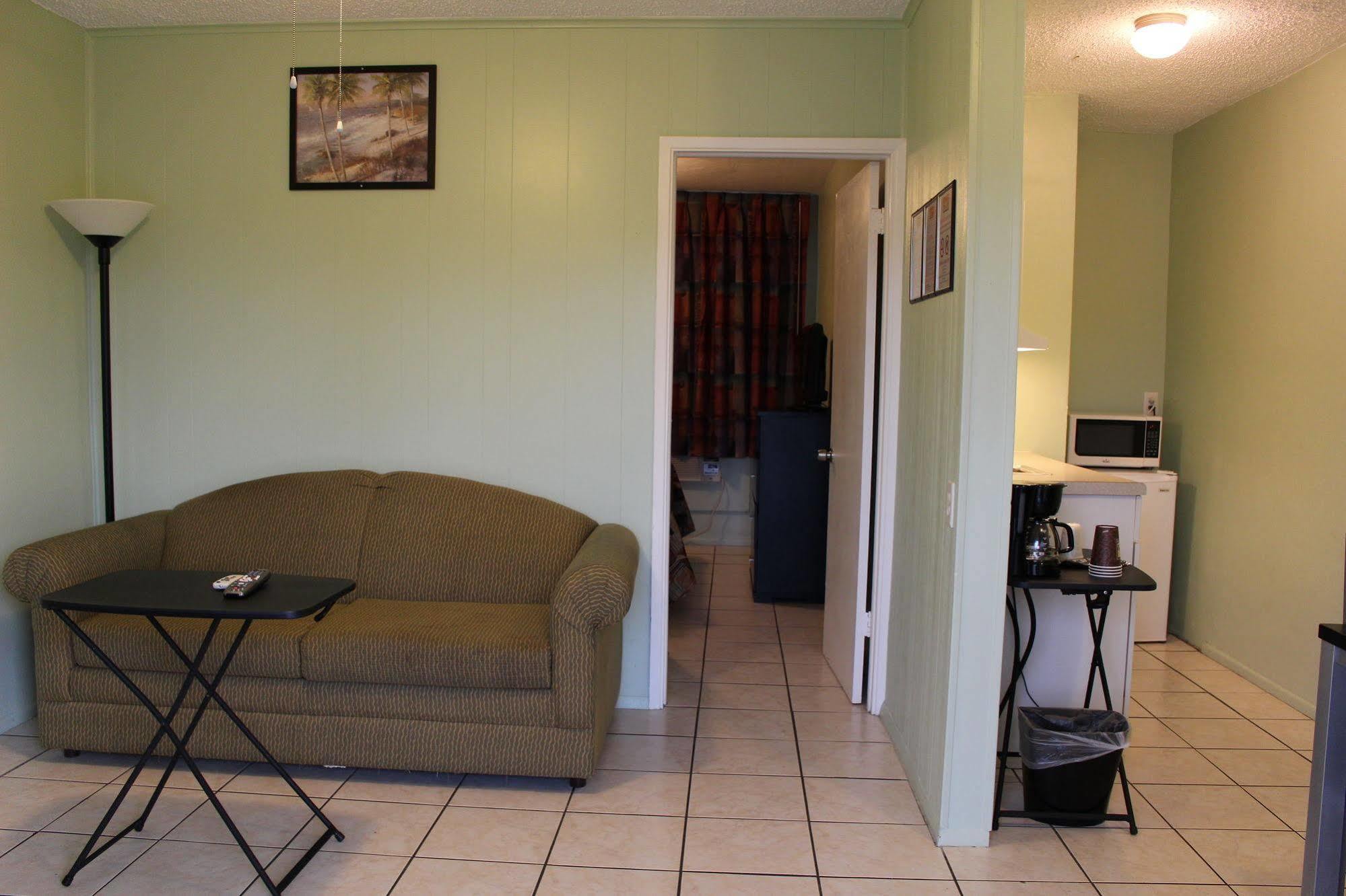 Sunshine Inn & Suites Venice, Florida Venice Gardens Bagian luar foto