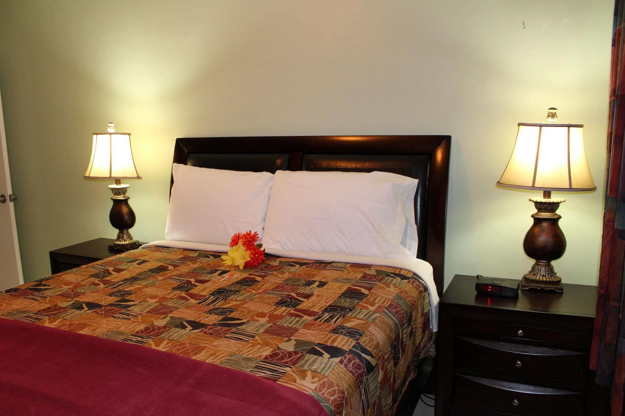 Sunshine Inn & Suites Venice, Florida Venice Gardens Bagian luar foto